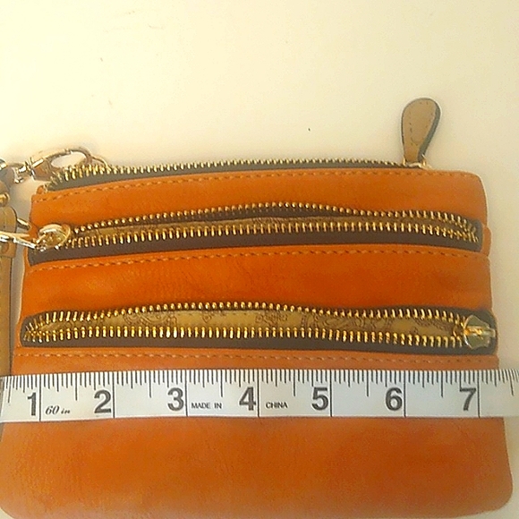 Wristlet - Picture 5 of 6
